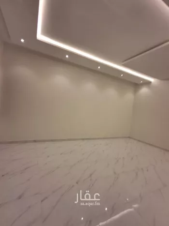 دور للبيع في شارع حامد القاري, حي عكاظ, مدينة الرياض, منطقة الرياض صورة 3