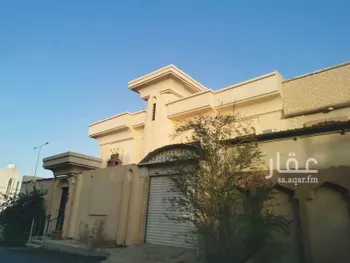 فيلا للبيع في شارع المقداد بن عمرو ، حي العريجاء الغربي ، الرياض ، منطقة الرياض