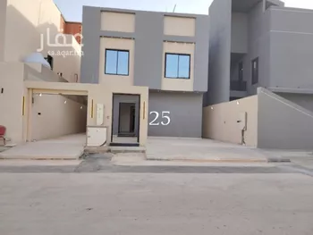 دور للبيع في شارع الفاخرة, حي عكاظ, مدينة الرياض, منطقة الرياض