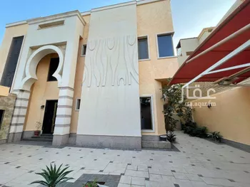 فيلا للبيع في شارع زيد بن عاصم بن عمرو بن عوف, حي النرجس, مدينة الرياض, منطقة الرياض صورة 3