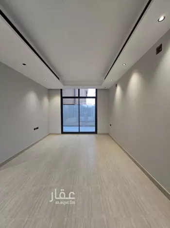 فيلا للبيع في شارع علي بن عبدالكريم, حي إشبيلية, مدينة الرياض, منطقة الرياض