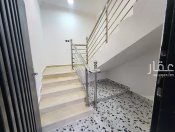 فيلا للبيع في شارع حرمله بن المنذر الكندي, حي بدر, مدينة الرياض, منطقة الرياض صورة 5
