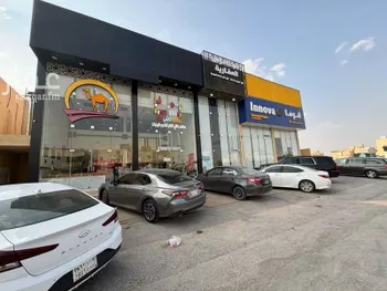 عمارة للإيجار في شارع السيل الكبير, حي المهدية, مدينة الرياض, منطقة الرياض صورة 4