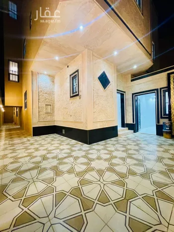 فيلا للبيع في شارع أبي الحسن الأسفرائيني, حي المهدية, مدينة الرياض, منطقة الرياض صورة 4