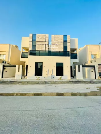 فيلا للبيع في شارع السيل الكبير, حي المهدية, مدينة الرياض, منطقة الرياض صورة 2
