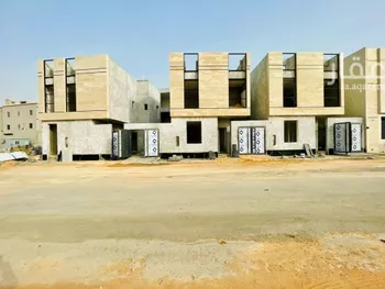 فيلا للبيع في شارع أبي الحسن الأسفرائيني, حي المهدية, مدينة الرياض, منطقة الرياض