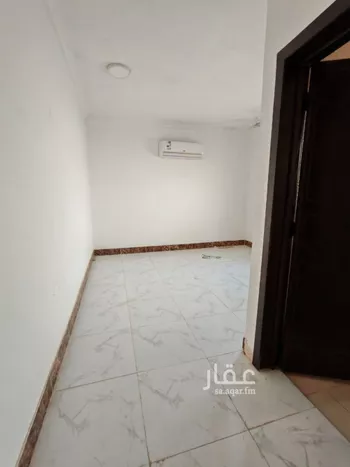 فيلا للإيجار في شارع ابن رشيد الفهري, حي العوالي, مدينة الرياض, منطقة الرياض صورة 3