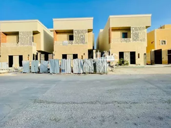 فيلا للبيع في شارع السيل الكبير, حي المهدية, مدينة الرياض, منطقة الرياض صورة 2