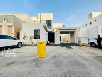 فيلا للبيع في شارع السيل الكبير, حي المهدية, مدينة الرياض, منطقة الرياض صورة 2