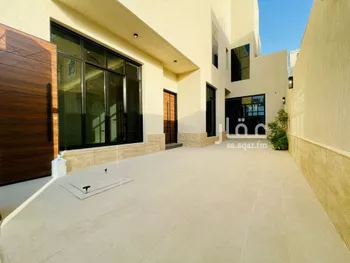 فيلا للبيع في شارع السيل الكبير, حي المهدية, مدينة الرياض, منطقة الرياض صورة 4