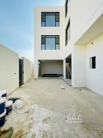 فيلا للبيع في شارع أحمد بن محمد الشعبي, حي المهدية, مدينة الرياض, منطقة الرياض صورة 3