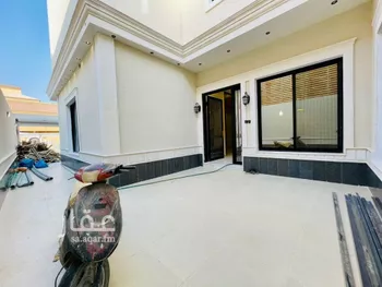 فيلا للبيع في شارع الميفا, حي ظهرة لبن, مدينة الرياض, منطقة الرياض صورة 3