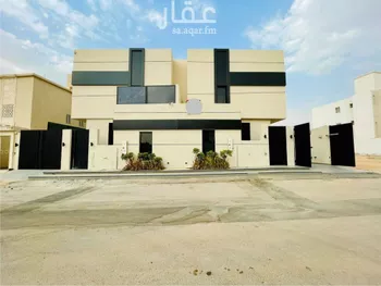 فيلا للبيع في شارع أبي الحسن الأسفرائيني, حي المهدية, مدينة الرياض, منطقة الرياض صورة 2