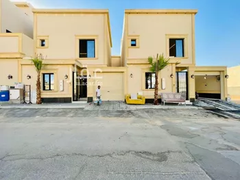 فيلا للبيع في شارع رقم 236, حي ظهرة لبن, مدينة الرياض, منطقة الرياض