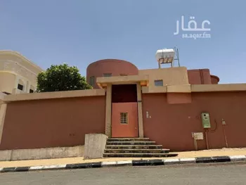 فيلا للبيع في شارع شارع محمد صالح العمير, حي الصالحية, مدينة عنيزه, منطقة القصيم