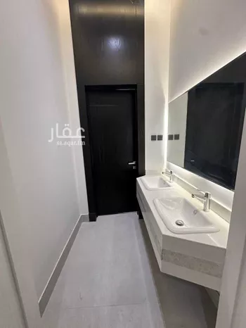 فيلا للبيع في شارع عبدالله بن المهاجر, حي المهدية, مدينة الرياض, منطقة الرياض صورة 5