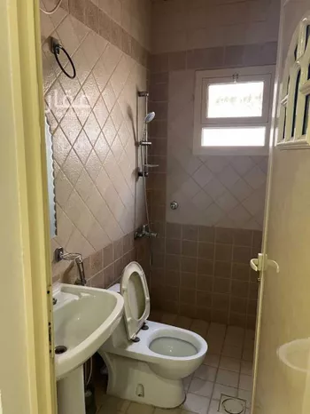 شقة للإيجار في شارع 2486911, حي السنيدية, مدينة الاحساء, المنطقة الشرقية صورة 4