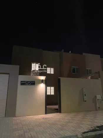 فيلا للإيجار في شارع علي بن أحمد الظفري, حي مطار الملك خالد الدولي, مدينة الرياض, منطقة الرياض صورة 3