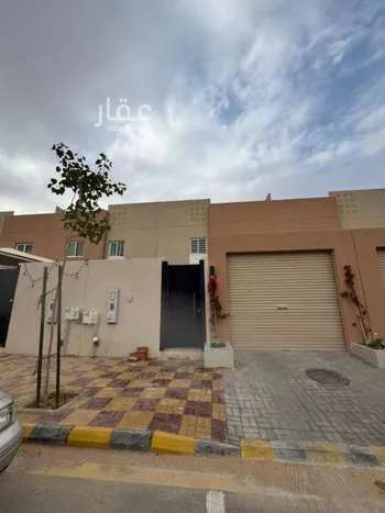 فيلا للإيجار في شارع صفية بنت أحمد, حي مطار الملك خالد الدولي, مدينة الرياض, منطقة الرياض صورة 2