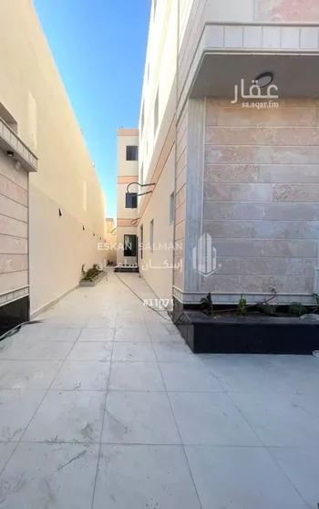 فيلا للبيع في شارع ابو بكر بن احمد المقدسي, حي الدفاع, مدينة المدينه المنوره, منطقة المدينة المنورة صورة 3