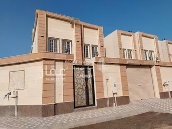 فيلا للبيع في شارع الأشبال, حي الأمواج, مدينة الخبر, المنطقة الشرقية صورة 2