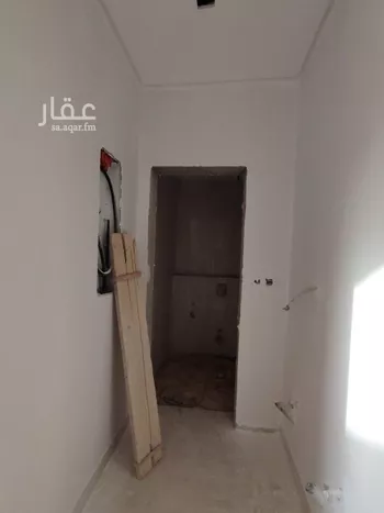 دور للبيع في شارع أبي الطيب, حي بدر, مدينة الرياض, منطقة الرياض صورة 3