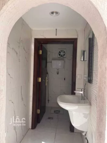 غرفة للإيجار في شارع هارون بن عمر المخزومي ، حي ابومرخة ، المدينة المنورة ، منطقة المدينة المنورة