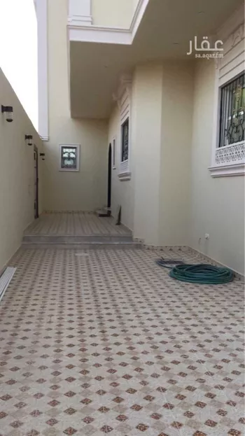 فيلا للبيع في شارع ابراهيم الصديقي, حي المهدية, مدينة الرياض, منطقة الرياض صورة 4