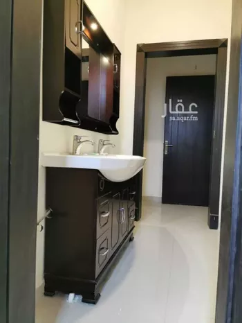 شقة للإيجار في شارع بلحمر ، حي ظهرة لبن ، الرياض ، منطقة الرياض صورة 3