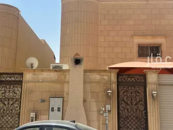 فيلا للبيع في شارع القاضي التلمساني ، حي ظهرة البديعة ، الرياض ، منطقة الرياض صورة 3