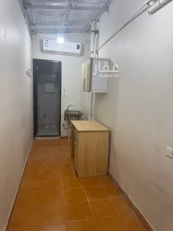 غرفة للإيجار في شارع الحسن بن محمد, حي السويدي الغربي, مدينة الرياض, منطقة الرياض