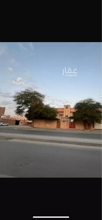 عمارة للبيع في شارع متعب بن عبدالعزيز ، حي العزيزية ، حفر الباطن ، حفر الباطن