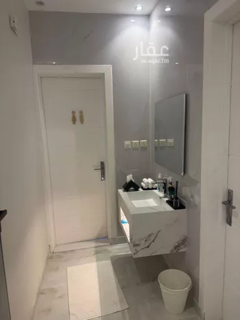 فيلا للبيع في شارع عبدالمنعم الواعظ, حي الرمال, مدينة الرياض, منطقة الرياض صورة 2