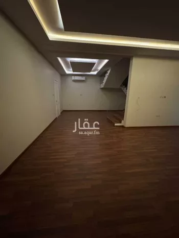 فيلا للإيجار في شارع عبد الحميد بن جبير, حي المطار, مدينة الاحساء, المنطقة الشرقية صورة 3
