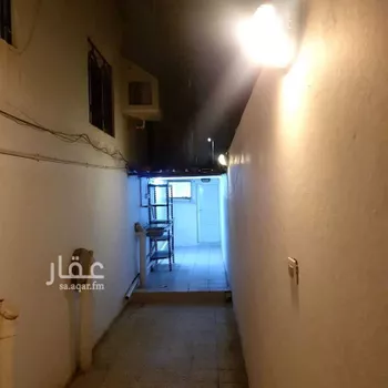 غرفة للإيجار في شارع إياس المزنى, حي البوادي, مدينة جدة, منطقة مكة المكرمة