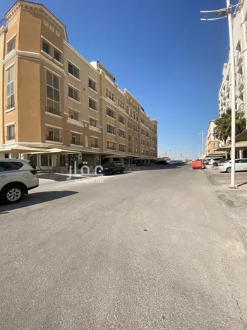 شقة للبيع في شارع الحني, حي الدوحة الجنوبية, مدينة الدمام, المنطقة الشرقية صورة 2