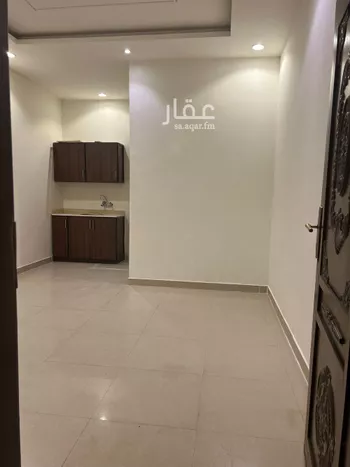 عمارة للإيجار في شارع طريق العزيزية, حي الدار البيضاء, مدينة الرياض, منطقة الرياض صورة 2