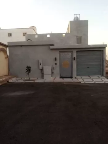 فيلا للبيع في شارع 2270590, حي المدينة الصناعية, مدينة المدينه المنوره, منطقة المدينة المنورة صورة 2