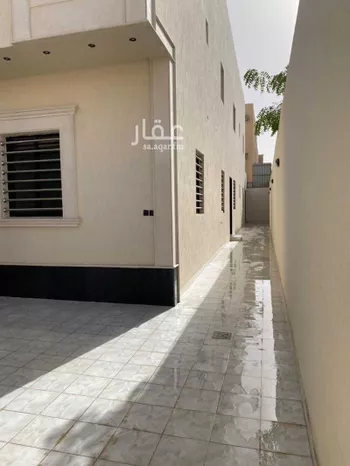 دور للبيع في شارع محمد المنتصر, حي عكاظ, مدينة الرياض, منطقة الرياض صورة 2