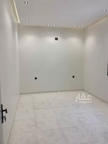 دور للبيع في شارع محمد المنتصر, حي عكاظ, مدينة الرياض, منطقة الرياض صورة 5