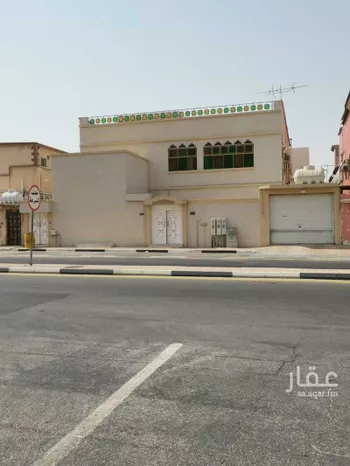 فيلا للبيع في شارع شارع الطائف, حي المدينة, مدينة بقيق, المنطقة الشرقية