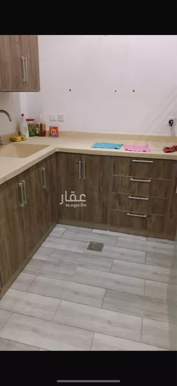 مكتب تجاري للإيجار في شارع ابي بكر الصديق, حي العارض, مدينة الرياض, منطقة الرياض صورة 2