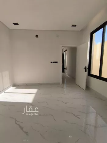 فيلا للبيع في شارع احمد بن رسلان, حي بدر, مدينة الرياض, منطقة الرياض صورة 4