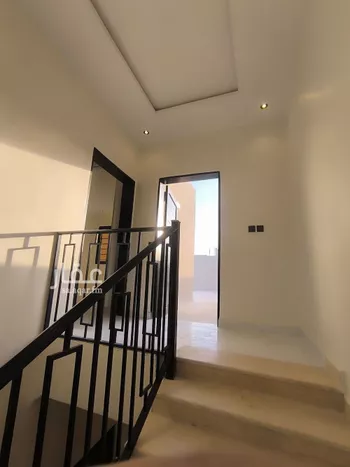 دور للبيع في شارع عبدالمنعم بن أبي نصر, حي الشفاء, مدينة الرياض, منطقة الرياض صورة 5