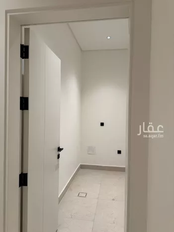 شقة للبيع في شارع ممر107, حي الرمال, مدينة الرياض, منطقة الرياض صورة 4