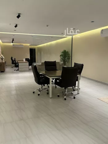 عمارة للإيجار في شارع طريق عين نجم, حي السلام الثاني, مدينة الاحساء, المنطقة الشرقية صورة 2