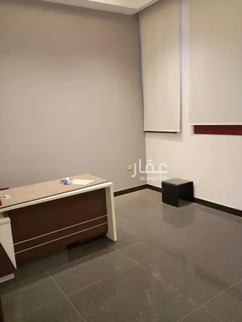 مكتب تجاري للإيجار في شارع التخصصي, حي المعذر الشمالي, مدينة الرياض, منطقة الرياض صورة 4