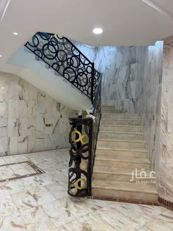 فيلا للبيع في شارع منجد, حي شبرا, مدينة الرياض, منطقة الرياض صورة 4