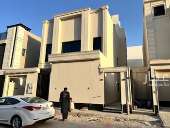 فيلا للبيع في شارع السرور, حي الرمال, مدينة الرياض, منطقة الرياض صورة 3