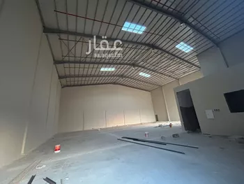 مستودع للإيجار في شارع جبر بن سيار, حي النظيم, مدينة الرياض, منطقة الرياض